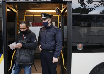 Δυτική Αττική: «Θερμοκήπιο» κορονοϊού και κυβερνητικών ευθυνών