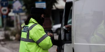 Δυτική Αττική: Ασύδοτες οι φάμπρικες, στη «μέγγενη» ο λαός