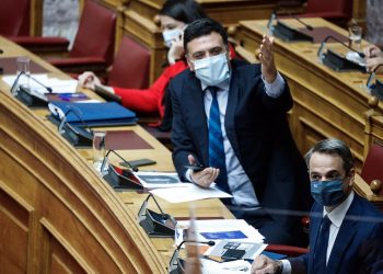 Τα «διπλά βιβλία» δεν κρύβουν τις εκατόμβες