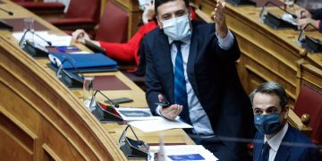 Τα «διπλά βιβλία» δεν κρύβουν τις εκατόμβες