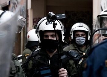 6 Δεκέμβρη: Όταν τα ΜΑΤ απαγορεύουν σε δημοσιογράφους να κάνουν τη δουλειά τους