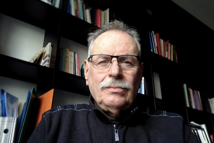 Αλέξης Μπένος: Δημόσιο σύστημα υγείας και μαζική ιχνηλάτηση τώρα!