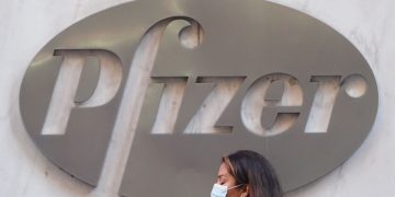 Αποτελεί νεοφιλελεύθερη δικαίωση το εμβόλιο της Pfizer;