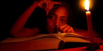 Άγ(ρ)ιες Ημέρες και σκοτεινές