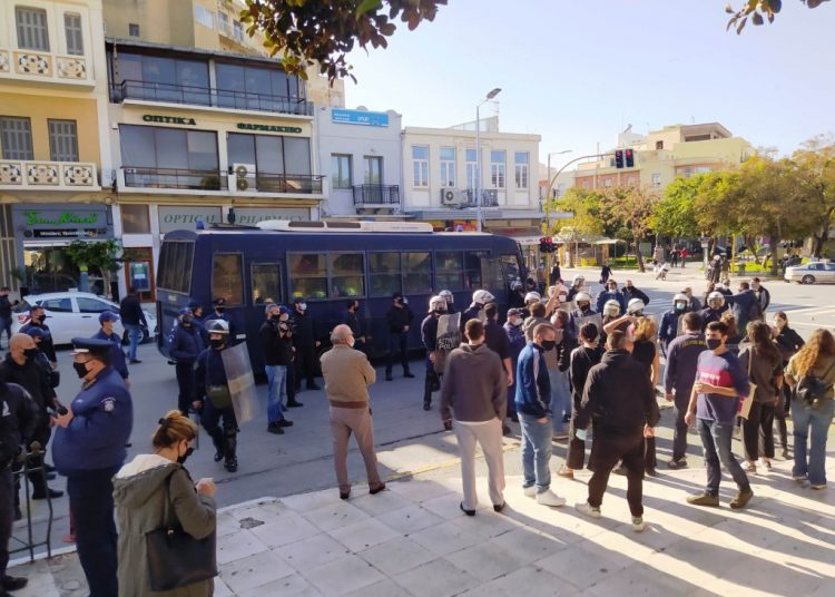 Χανιά: Κρεσέντο καταστολής με 8 συλλήψεις αγωνιστών (Φώτο/Βίντεο)