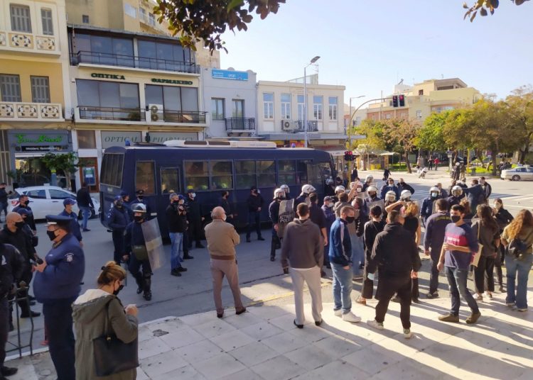 Χανιά: Κρεσέντο καταστολής με 8 συλλήψεις αγωνιστών (Φώτο/Βίντεο)