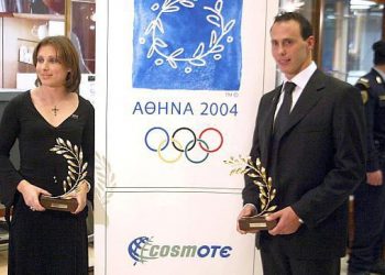 Η σαπίλα της «χρυσής» εποχής του 2004 αναδύεται ξανά