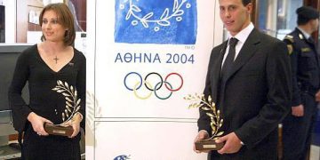 Η σαπίλα της «χρυσής» εποχής του 2004 αναδύεται ξανά