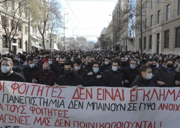 Από την Κομοτηνή μέχρι την Κρήτη οι δρόμοι του αγώνα δήλωσαν «παρών»