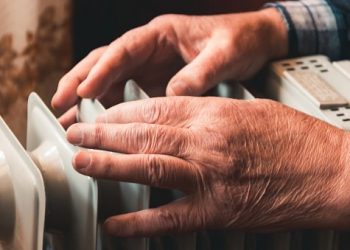 Το 30% απειλείται από φτώχεια και παγωνιά