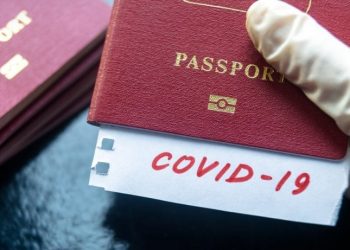 Διαβατήριο εμβολιασμού ή χαφιές;