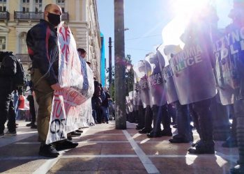 Το κίνημα νεολαίας αντεπιτίθεται!