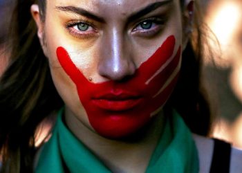 Κακοποίηση γυναικών: Συνεχείς καταγγελίες και «αυτόκλητοι» υπερασπιστές