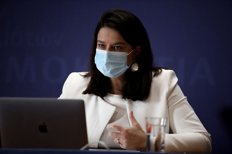 Επαγγελματικά δικαιώματα: Πλήρης ισοπέδωση δια της «εξίσωσης»