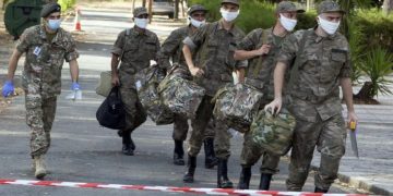 Αυξάνεται «του παράλογου η θητεία»