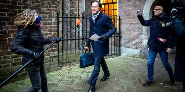 Ολλανδία: Η κυβέρνηση έπεσε από…  νεοφιλελεύθερο σκάνδαλο!