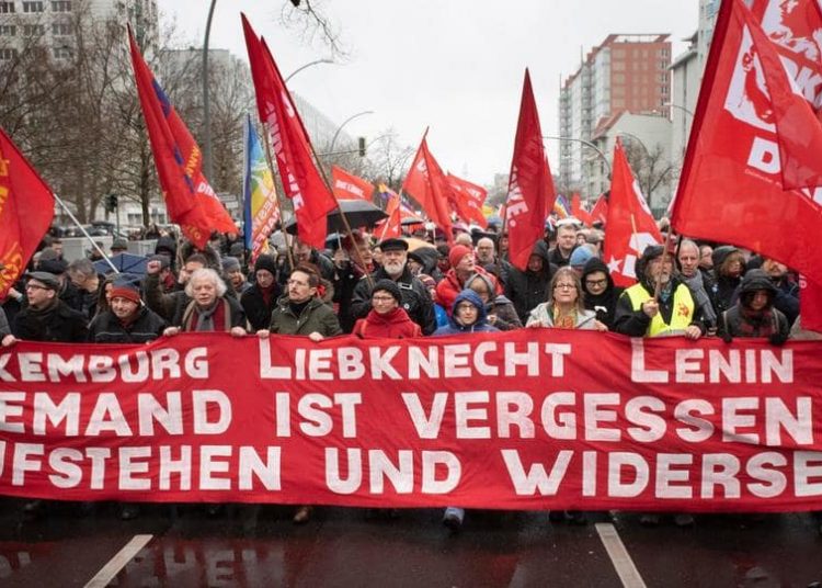 Το Βερολίνο διαδήλωσε για την Ρόζα και τον Καρλ! (φωτο+βίντεο)