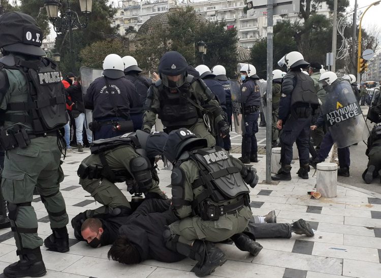 Το δίκιο δεν διώκεται!