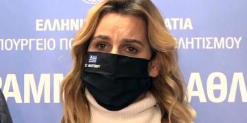 Άνεμος καταγγελιών, προσπάθειες κυβερνητικού «ξεπλύματος»