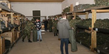 Κείμενο συλλογής υπογραφών ενάντια σε αύξηση θητείας και μιλιταρισμό