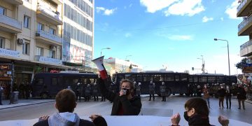 Οι φοιτητές ξανά στο δρόμο ενάντια στο νόμο Κεραμέως (φωτο)