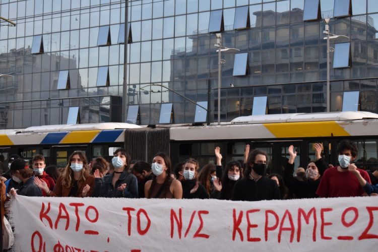 Φοιτητικές κινητοποιήσεις: Χιλιάδες στους δρόμους, άγρια καταστολή (Photos)