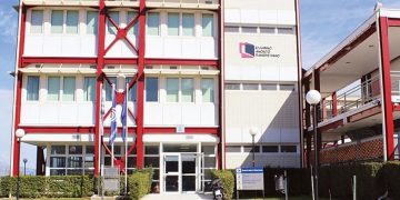 Ελληνικό Ανοικτό Πανεπιστήμιο: Υποτροφίες για μπάτσους και συστήματα επιτήρησης!