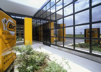 BIC Βιολέξ: Κέρδη για την εταιρεία, καθηλωμένοι μισθοί για τους εργαζόμενους