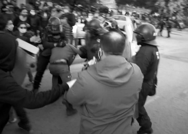 Κρεσέντο βίας και καταστολής στην Κύπρο (βίντεο)