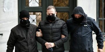 Τον Δ. Λιγνάδη προστάτευσε ένα ολόκληρο σύστημα