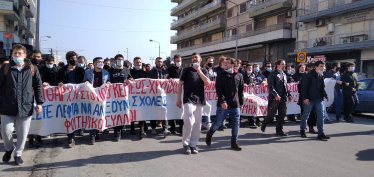 Με νέες κινητοποιήσεις απαντούν σήμερα οι φοιτητές στην κυβερνητική βαρβαρότητα