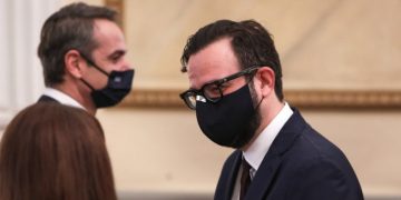 Τριγμοί στην κυβέρνηση, παραίτηση του κυβερνητικού εκπροσώπου Χ. Ταραντίλη