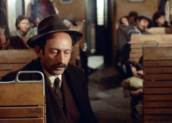 «Ο Θίασος» και τα ιστορικά γεγονότα