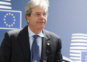 Προβλέψεις Κομισιόν: Ο «χειμώνας έρχεται», απειλές για μη συμμόρφωση