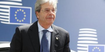 Προβλέψεις Κομισιόν: Ο «χειμώνας έρχεται», απειλές για μη συμμόρφωση