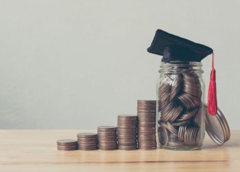 Ιδιωτικό σχολείο αναλαμβάνει την επιμόρφωση καθηγητών της δημόσιας εκπαίδευσης!