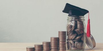 Ιδιωτικό σχολείο αναλαμβάνει την επιμόρφωση καθηγητών της δημόσιας εκπαίδευσης!