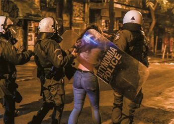 Καταγγελία ξυλοδαρμού και σεξουαλικής επίθεσης από αστυνομικούς