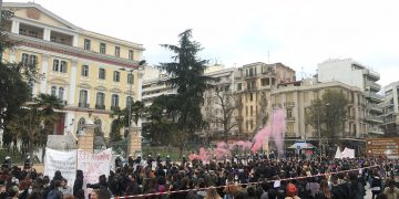 Πανεκπαιδευτικός ξεσηκωμός στη Θεσσαλονίκη! (φωτό+βίντεο)