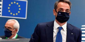 «Η δημοκρατία δεν εκβιάζεται» εκτός εάν