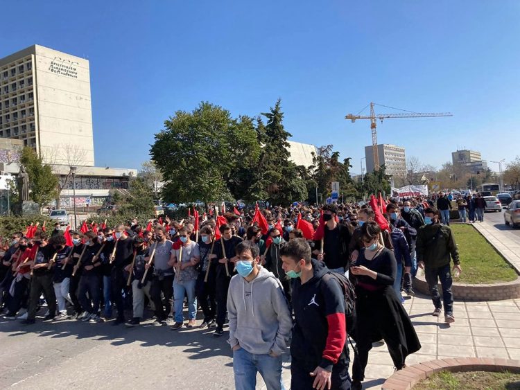 Μάς κήρυξαν τον πόλεμο – ας τους απαντήσουμε, λοιπόν!