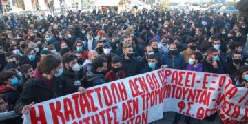 Πως έγινε η πολεμική αστυνομική επιχείρηση μέσα στο ΑΠΘ και πως εκφράστηκε η αντίσταση