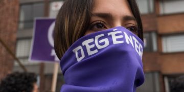 Αυξάνεται η πίεση στις γυναίκες στους καιρούς της πανδημίας και του lockdown