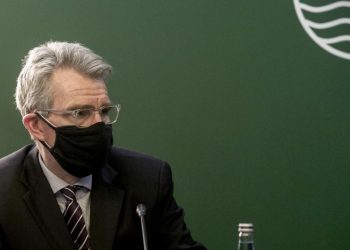 Οι ΗΠΑ πουλούν «μέταλλο» και «προστασία» στην Ελλάδα