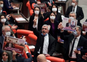 Τελική επίθεση για το τσάκισμα HDP και Κούρδων