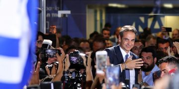 Έτσι (ξανα)μπουκώνουν  τα ΜΜΕ με κρατικό χρήμα