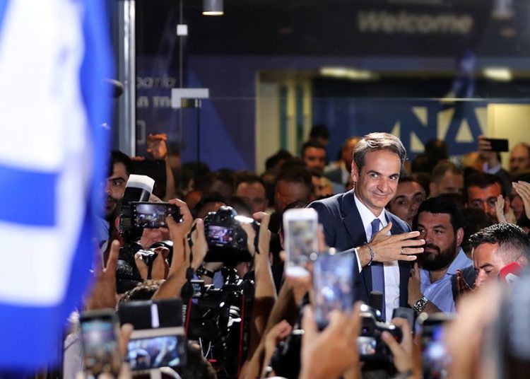 Έτσι (ξανα)μπουκώνουν τα ΜΜΕ με κρατικό χρήμα