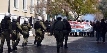 Μέχρι θανάτου εκδικητικότητα κυβέρνησης-μηχανισμών