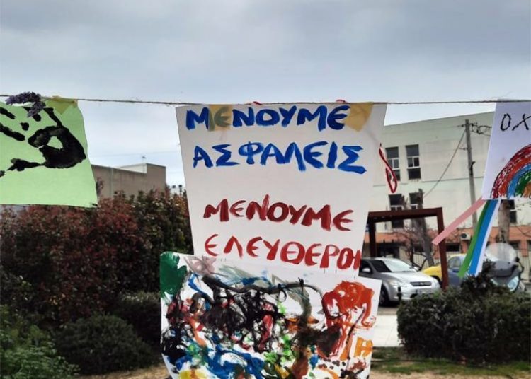 Τεράστιες πορείες στις γειτονιές της Αθήνας και όλης της Ελλάδας! (φωτο+βιντεο)