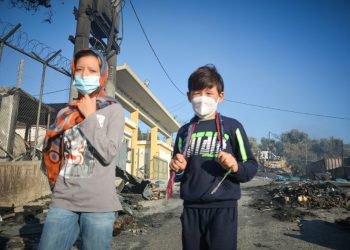 Πρόσφυγες και μετανάστες εν μέσω ρατσιστικού lockdown